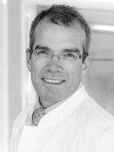 Dr. med. Patrik Hartl